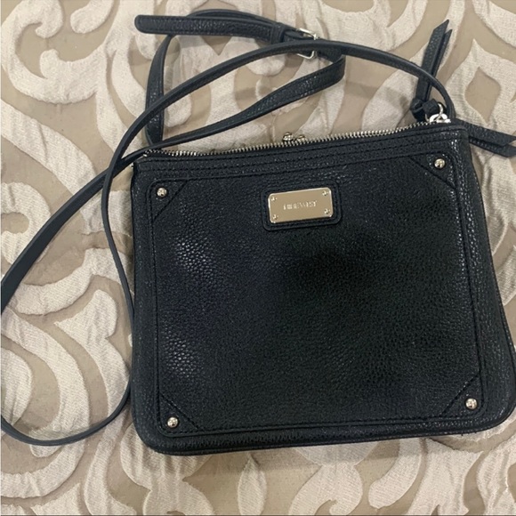 Nine West black cross body shoulder strip purse. never used - Picture 5 of 5